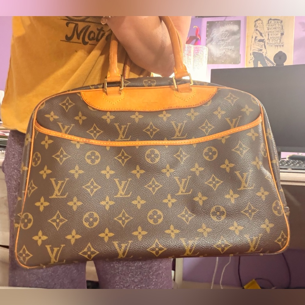 EXCELLENT NO CALL OUTS AUTHENTIC Louis Vuitton Deuville Leather HAND BAG - Picture 6 of 16